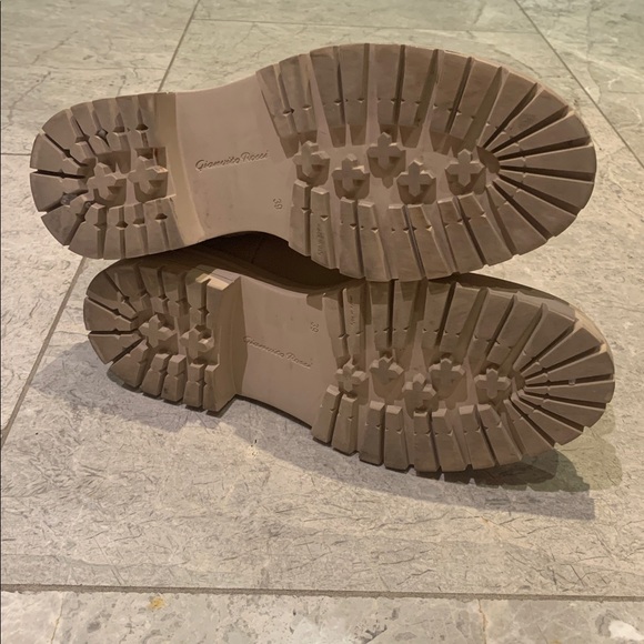 Gianvito Rossi beige Chelsea boot 39 - Picture 6 of 9